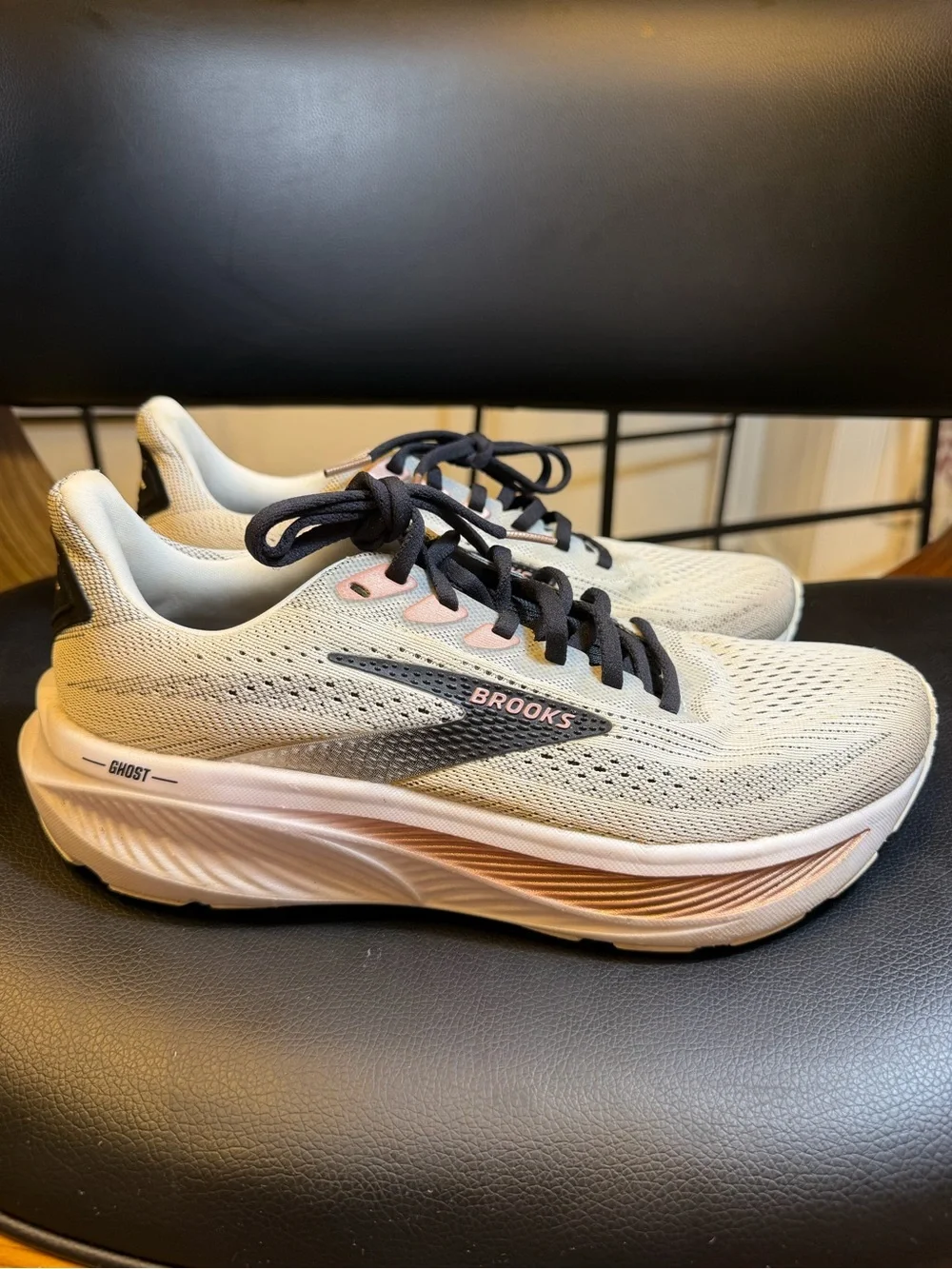 Brooks Ghost 17 Women's Running Shoes White/Black/Rose Gold 8.5 1204311B105